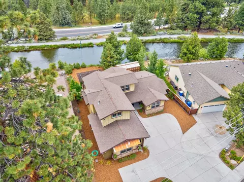 61521 SW Blakely Rd, Bend, OR 97702 photo 3