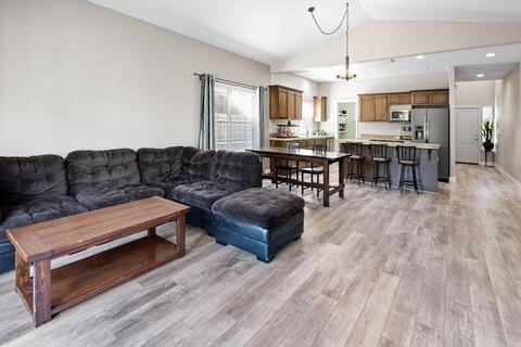 63380 Lamoine Ln, Bend, OR 97701 photo 8