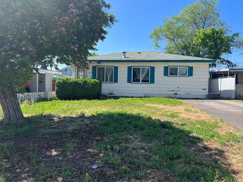 2426 Garden Ave, Klamath Falls, OR 97601