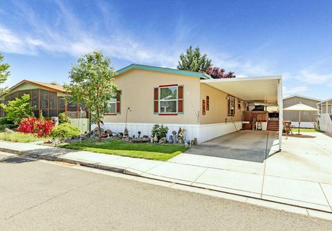 10 E South Stage Rd E #SPC 505, Medford, OR 97501