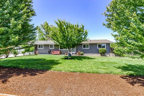 1800 Jasmine Ave, Medford, OR 97501