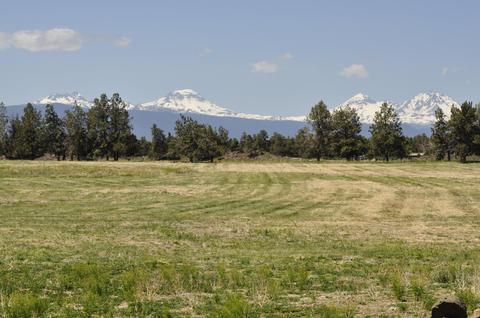 64320 Deschutes Market Rd, Bend, OR 97701