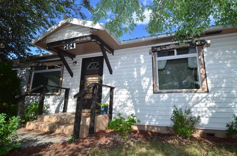 204 N Humbolt St, Canyon City, OR 97820