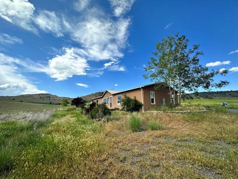 3223 Lower Lake Rd, Klamath Falls, OR 97603
