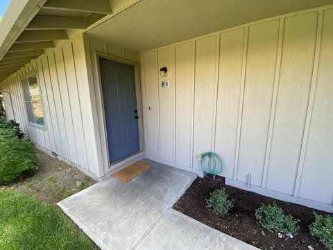300 Shafer Ln #F3, Jacksonville, OR 97530