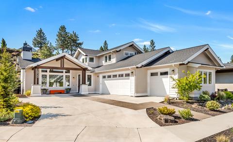 2820 NW Shields Dr, Bend, OR 97703