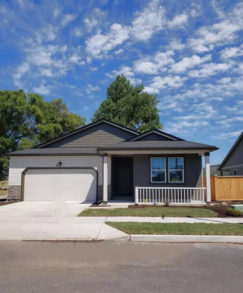 304 SE Stetson Ct #LOT 80, Prineville, OR 97754
