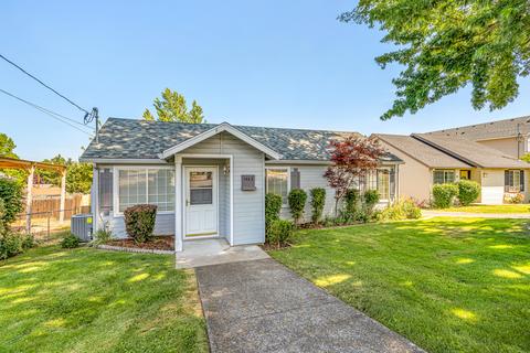 1483 Ridge Way, Medford, OR 97504