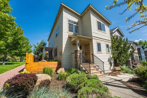 1764 NW Harriman St, Bend, OR 97703