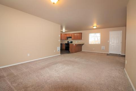 2008 NE Full Moon Dr, Bend, OR 97701 photo 3