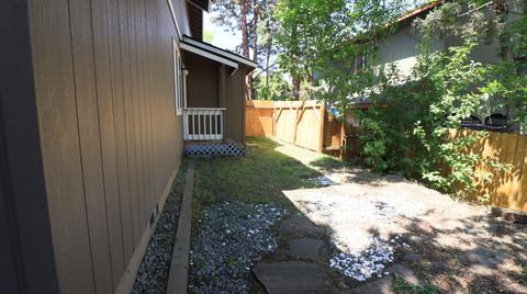 2008 NE Full Moon Dr, Bend, OR 97701 photo 2