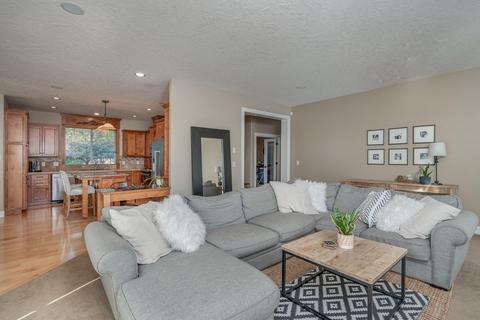 61189 Ridgewater Loop, Bend, OR 97702 photo 5