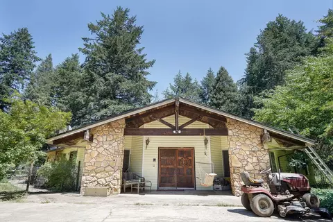 463 Slide Creek Rd, Myrtle Creek, OR 97457
