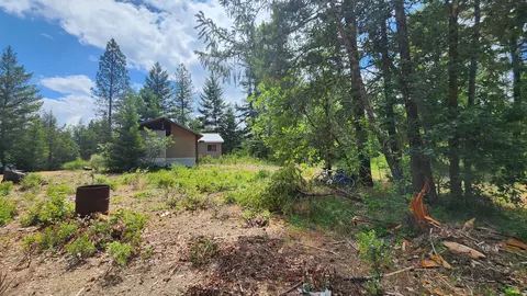 5894 Rockydale Rd, Cave Junction, OR 97523
