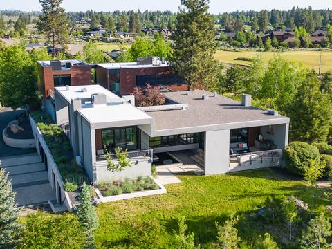 61462 Weinhard Ct, Bend, OR 97702