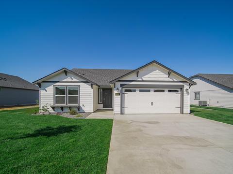 1608 NW Walnut Ave #LOT 210, Redmond, OR 97756