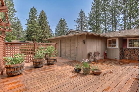 20353 Illahee Dr, Bend, OR 97702
