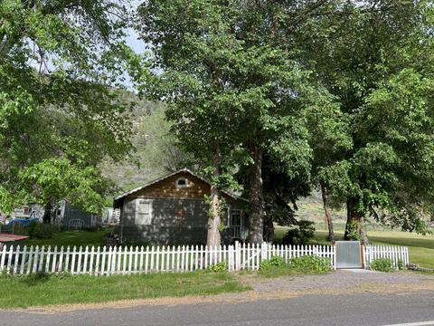 24515 Modoc Point Rd, Chiloquin, OR 97624