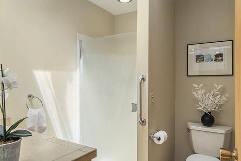 4990 Upper River Rd, Grants Pass, OR 97526 photo 17