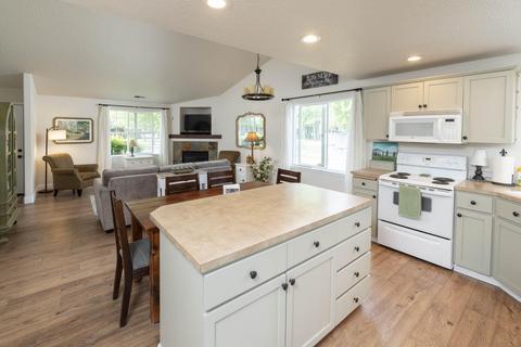 20606 Daisy Ln, Bend, OR 97702 photo 6