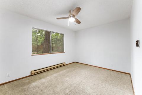 466 Madrona Dr, Cave Junction, OR 97523 photo 11