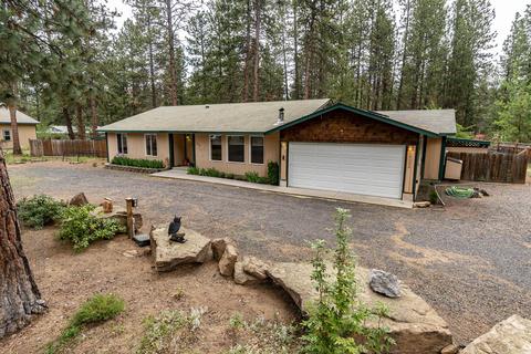 19258 Apache Rd, Bend, OR 97702 photo 2