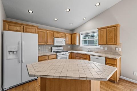 2659 NW Rainbow Ridge Dr, Bend, OR 97703 photo 8