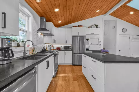 1208 NW 13th St, Bend, OR 97703 photo 11