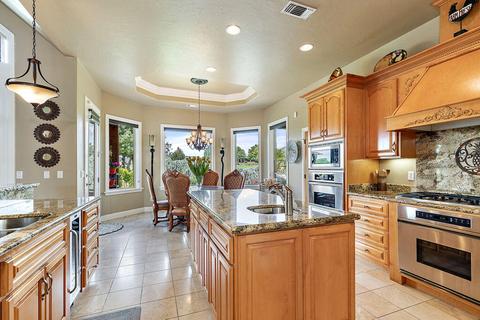 239 Pine Lake Dr, Eagle Point, OR 97524 photo 17