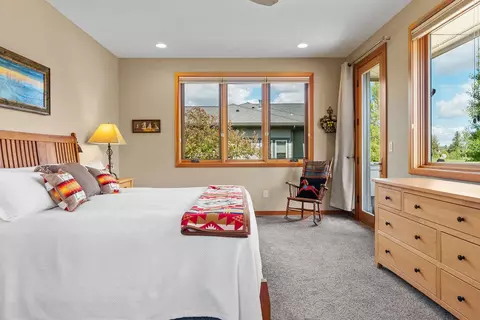 19366 SW Seaton Loop, Bend, OR 97702 photo 24