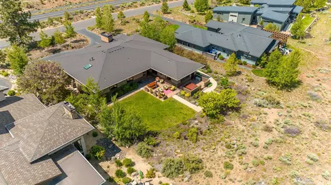 19366 SW Seaton Loop, Bend, OR 97702 photo 56