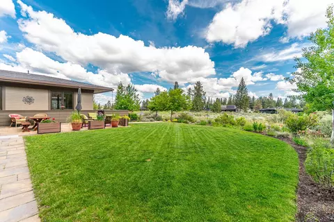 19366 SW Seaton Loop, Bend, OR 97702 photo 61