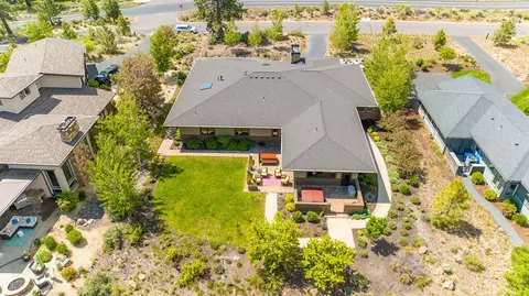19366 SW Seaton Loop, Bend, OR 97702 photo 57