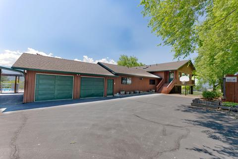 349 Wilson Rd, Ashland, OR 97520