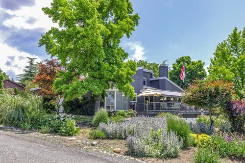 1428 Stardust Way, Medford, OR 97504