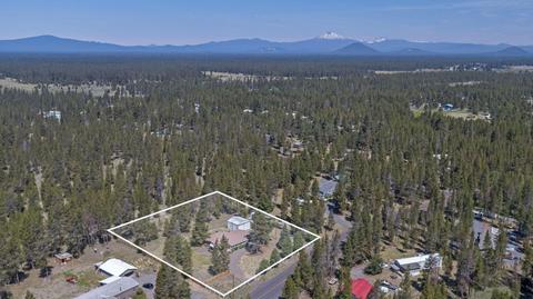 52867 Bridge Dr, La Pine, OR 97739 photo 2