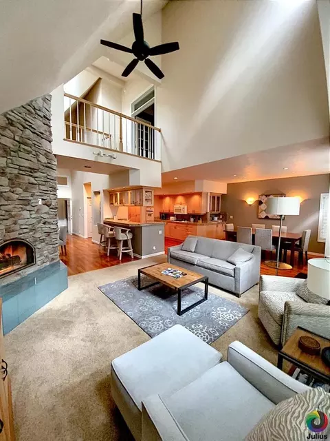 56950 Peppermill Cir #01-A, Sunriver, OR 97707