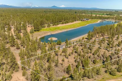 63280 Palla Ln, Bend, OR 97703