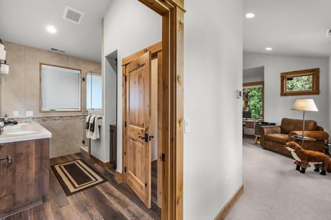 61733 Tam Mcarthur Loop, Bend, OR 97702 photo 43
