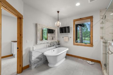61733 Tam Mcarthur Loop, Bend, OR 97702 photo 30