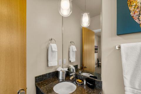 19130 Gateway Loop, Bend, OR 97702 photo 16