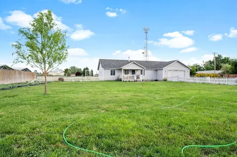 615 E Front St, Merrill, OR 97633 photo 4