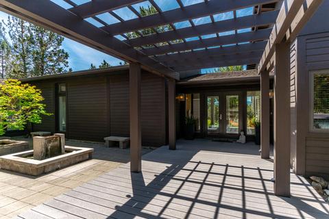 64275 Crosswinds Rd, Bend, OR 97701