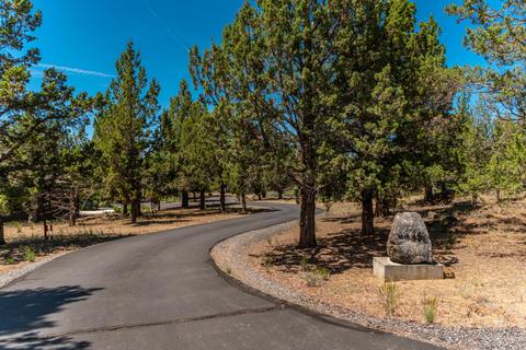 64275 Crosswinds Rd, Bend, OR 97703 photo 4