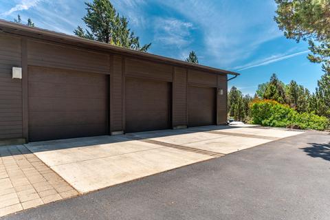 64275 Crosswinds Rd, Bend, OR 97703 photo 60