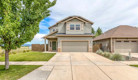 1092 Pendleton Dr, Medford, OR 97501