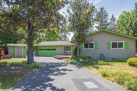 2801 NE Woodridge Ct, Bend, OR 97701
