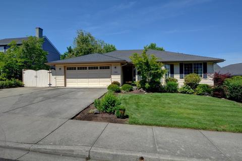 1749 Willow Glen Way, Medford, OR 97504