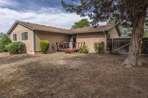 835 SE Centennial St, Bend, OR 97702 photo 17