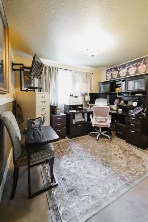 20088 Thomas Dr SE, Bend, OR 97702 photo 16